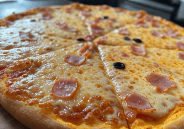 Pizza au jambon